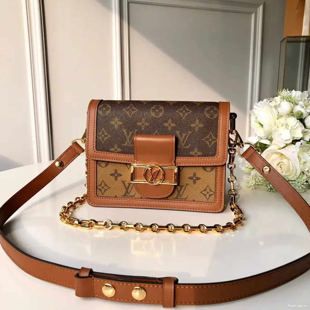 Frstbag ru Louis Spring Vuitton Show） Dauphine Mini（2019 0520